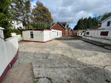 5 bedroom Detached house for sale in Beechill Grove, Derriaghy, BT28