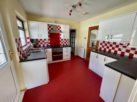 5 bedroom Detached house for sale in Beechill Grove, Derriaghy, BT28