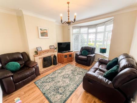 3 bedroom Terraced House for sale in Belvoir Crescent, Lisburn, BT28