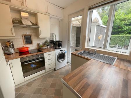 3 bedroom Terraced House for sale in Belvoir Crescent, Lisburn, BT28