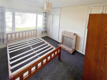 3 bedroom Terraced House for sale in Belvoir Crescent, Lisburn, BT28