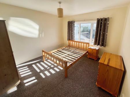 3 bedroom Terraced House for sale in Belvoir Crescent, Lisburn, BT28