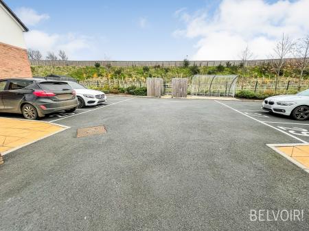 2 bedroom Ground floor flat for sale in Blaris Drive, Lisburn, BT27