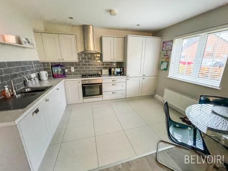 2 bedroom Ground floor flat for sale in Blaris Drive, Lisburn, BT27