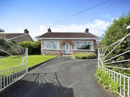 Carrisbrook Gardens, Lambeg, BT27