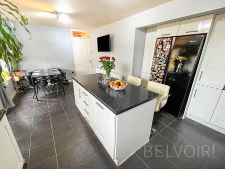 3 bedroom End of terrace house for sale in Drumard Park, Lisburn, BT28