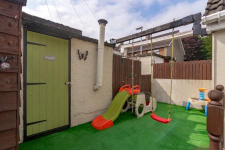 3 bedroom Terraced House for sale in Drumlough Gardens, Lisburn, BT28