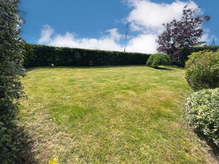 4 bedroom Detached house for sale in Drumlough Road, Hillsborough, BT26