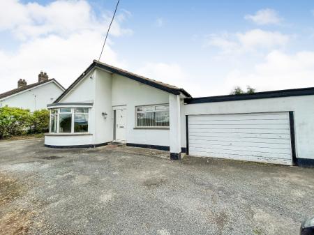 4 bedroom Detached house for sale in Drumlough Road, Hillsborough, BT26