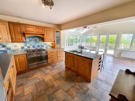 4 bedroom Detached house for sale in Drumlough Road, Hillsborough, BT26