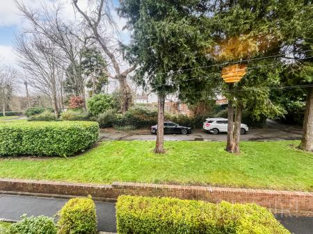 3 bedroom Terraced House for sale in Glenwood Park, Dunmurry, BT17