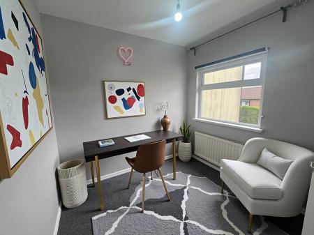 2 bedroom Terraced House for sale in Grand Street, Lisburn, BT27