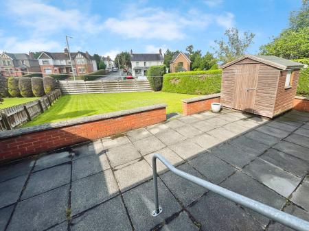 3 bedroom Semi-detached bungalow for sale in Greenwood, Lisburn, BT27