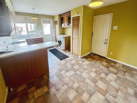 3 bedroom Semi-detached bungalow for sale in Greenwood, Lisburn, BT27