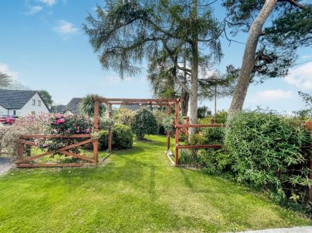 3 bedroom Detached house for sale in Hawthorn Hill, Kinallen, BT25