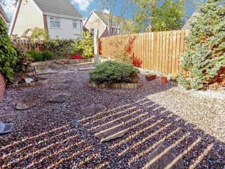 3 bedroom Semi-detached house for sale in Highgrove, Lisburn, BT27