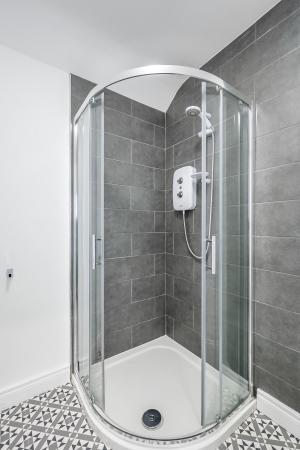 2 bedroom Terraced House for sale in Hillsborough Old Road, Lisburn, BT27