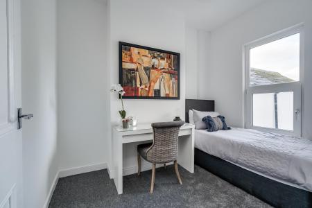 2 bedroom Terraced House for sale in Hillsborough Old Road, Lisburn, BT27