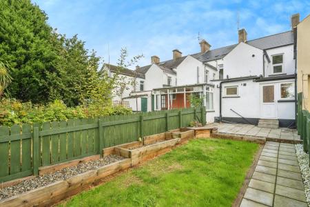 2 bedroom Terraced House for sale in Hillsborough Old Road, Lisburn, BT27