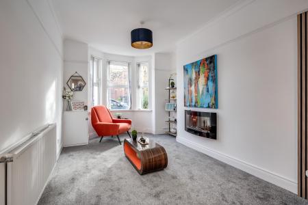 2 bedroom Terraced House for sale in Hillsborough Old Road, Lisburn, BT27