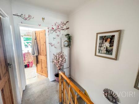 2 bedroom Terraced House for sale in Hillsborough Old Road, Lisburn, BT27