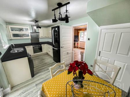 2 bedroom End of terrace house for sale in Hillview Avenue, Lambeg, BT27