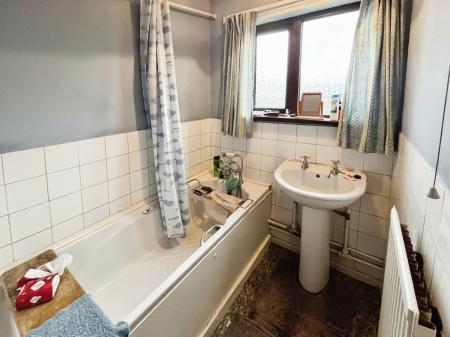 3 bedroom Terraced House for sale in Huguenot Drive, Lisburn, BT27
