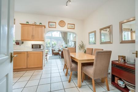 3 bedroom Town house for sale in Kilwarlin Avenue, Hillsborough, BT26