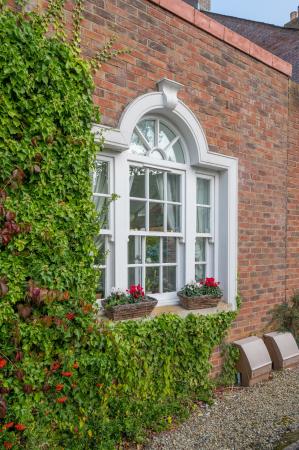 3 bedroom Town house for sale in Kilwarlin Avenue, Hillsborough, BT26