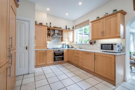 3 bedroom Town house for sale in Kilwarlin Avenue, Hillsborough, BT26