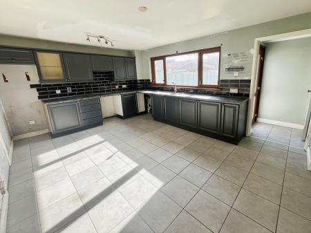3 bedroom End of terrace house for sale in Knockburn Gardens, Lisburn, BT28