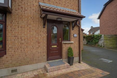 4 bedroom Detached house for sale in Mayfields, Lisburn, BT28