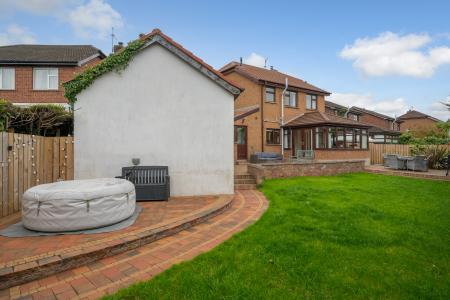 4 bedroom Detached house for sale in Mayfields, Lisburn, BT28