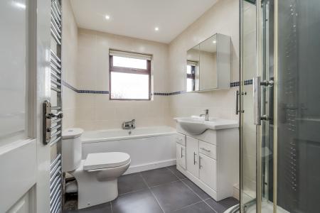 4 bedroom Detached house for sale in Mayfields, Lisburn, BT28