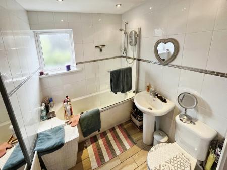 2 bedroom Apartment for sale in Mill Mews, Glenavy, BT29