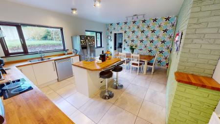 5 bedroom Detached house for sale in Monument Park, Hillsborough, BT26