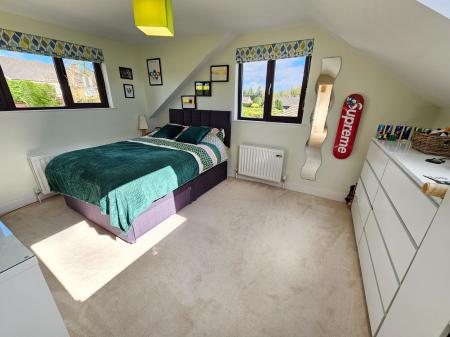 5 bedroom Detached house for sale in Monument Park, Hillsborough, BT26