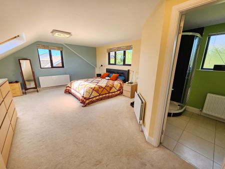 5 bedroom Detached house for sale in Monument Park, Hillsborough, BT26