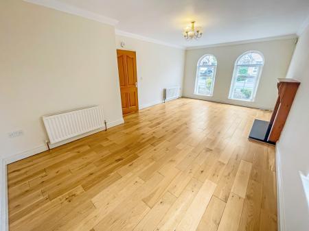 4 bedroom Detached house for sale in Mornington Avenue, Lisburn, BT28