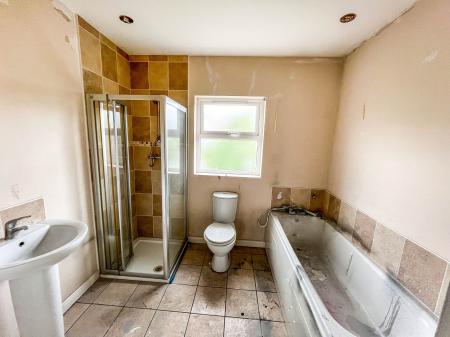 2 bedroom Apartment for sale in Mount Eagles Lodge, Dunmurry, BT17