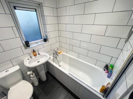 3 bedroom Terraced House for sale in Parkview, Lisburn, BT27