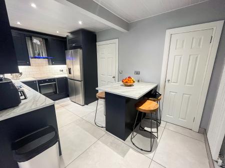 3 bedroom Terraced House for sale in Parkview, Lisburn, BT27