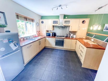 3 bedroom Town house for sale in Primrose Way, Dromore, BT25