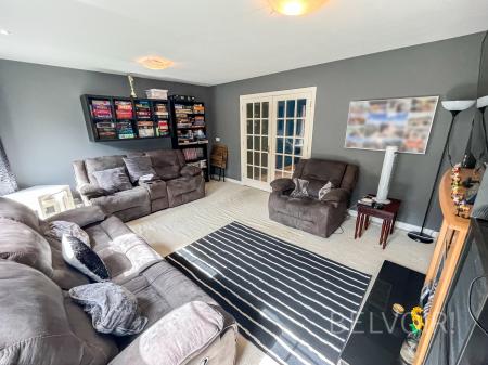 3 bedroom Town house for sale in Railway Cottages, Lambeg, BT27