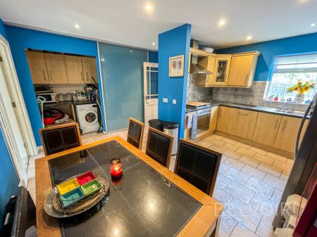 3 bedroom Town house for sale in Railway Cottages, Lambeg, BT27