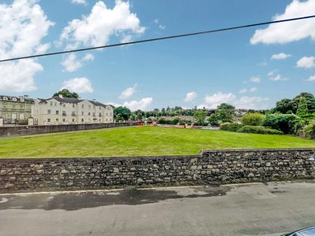 2 bedroom Terraced House for sale in Railway View, Lambeg, BT27