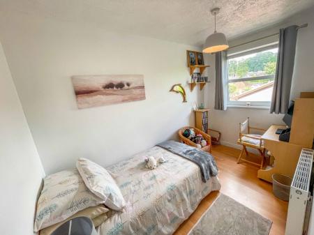 2 bedroom Terraced House for sale in Railway View, Lambeg, BT27