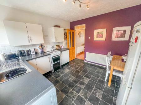 2 bedroom Terraced House for sale in Railway View, Lambeg, BT27