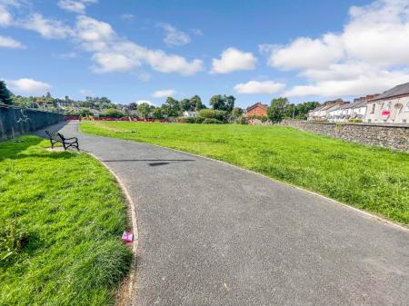 2 bedroom Terraced House for sale in Railway View, Lambeg, BT27