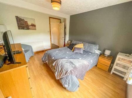 2 bedroom Terraced House for sale in Railway View, Lambeg, BT27